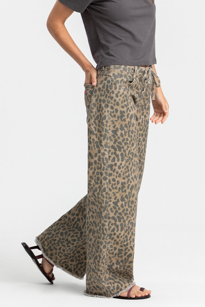 JEANS WIDELEG LAZADA LEOPARDO