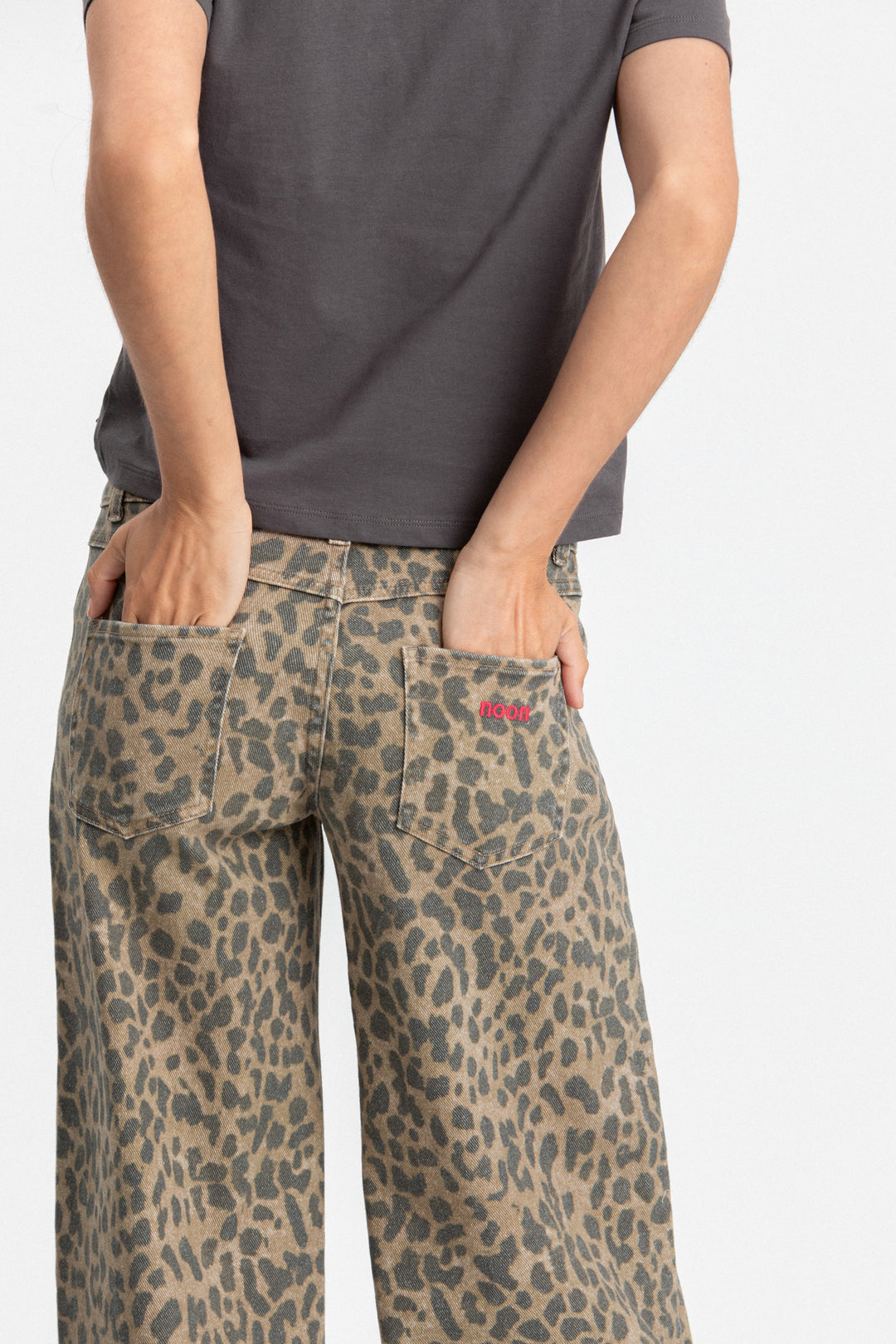 JEANS WIDELEG LAZADA LEOPARDO