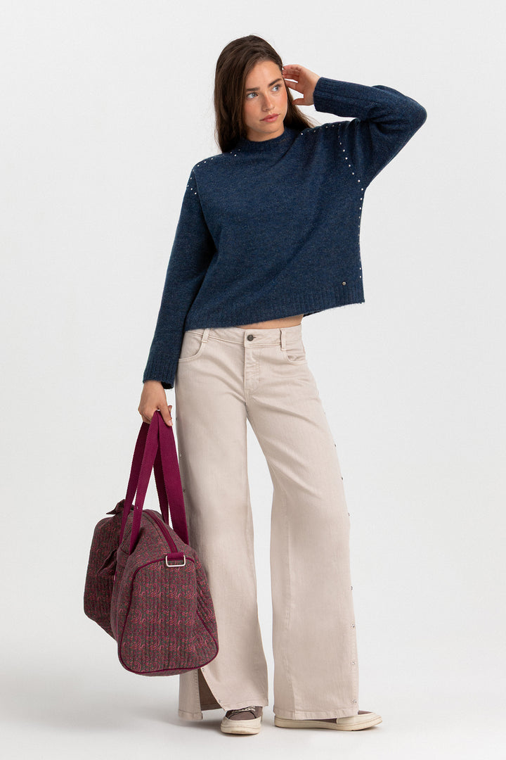 STUDDED CREW NECK SWEATER