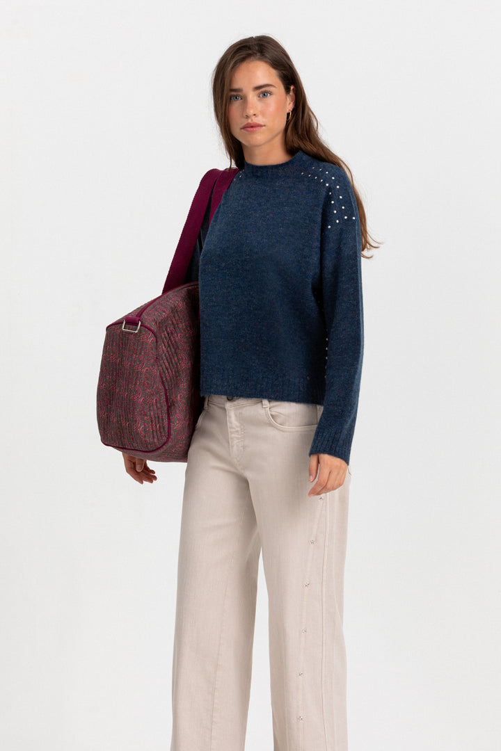 STUDDED CREW NECK SWEATER