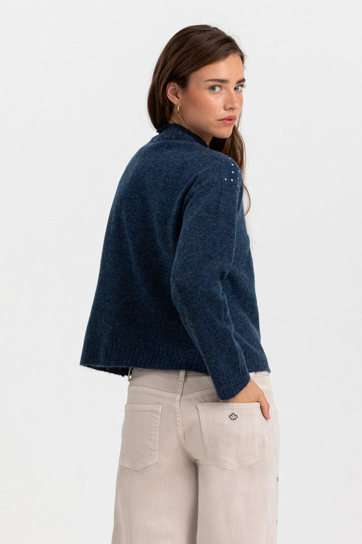 STUDDED CREW NECK SWEATER