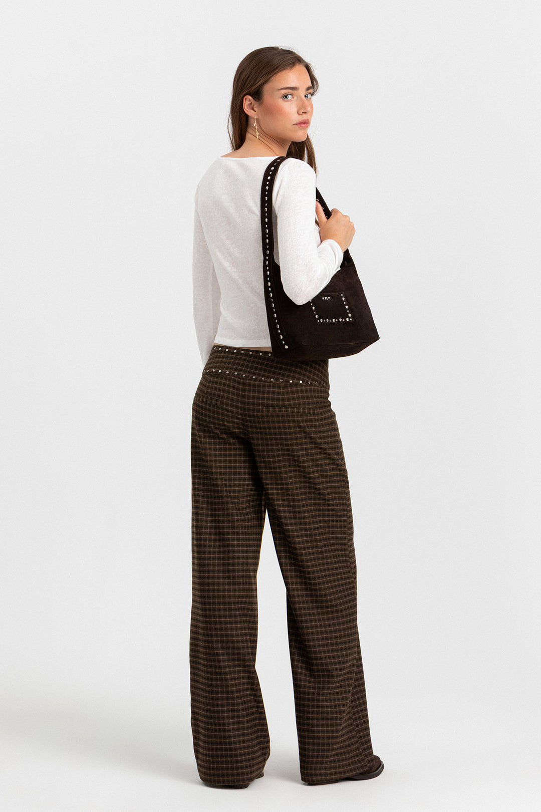 PANTALON ANCHO TACHAS CUADROS