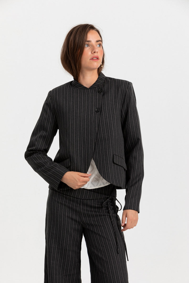 PANTALON DETALLE CINTURA RAYAS