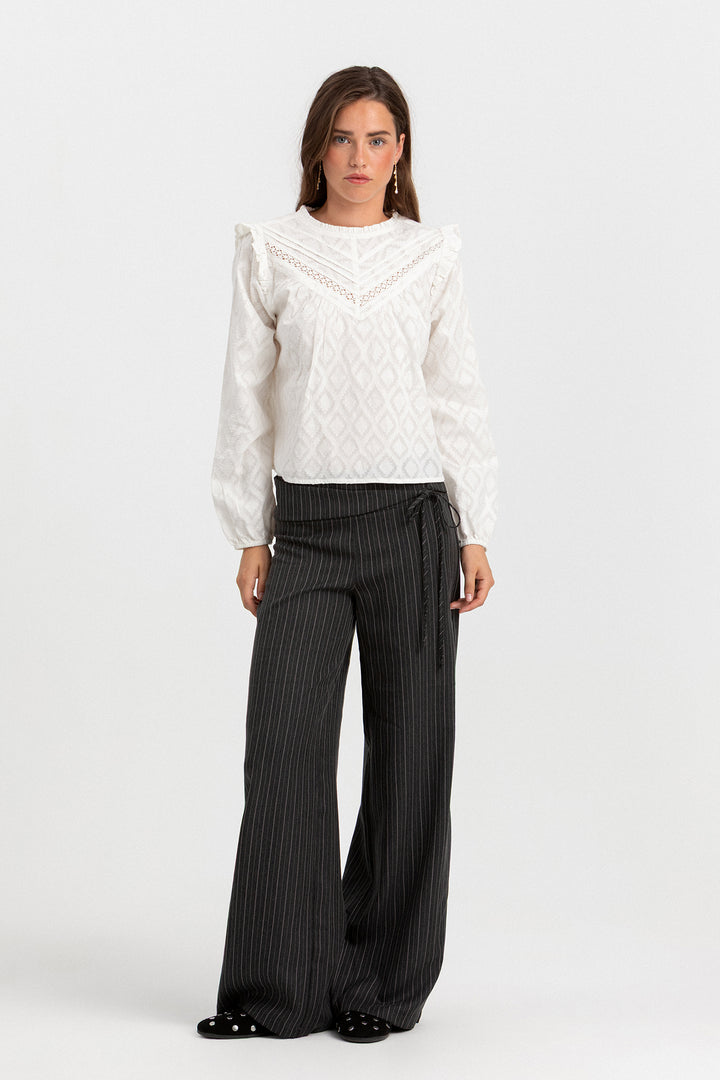 PANTALON DETALLE CINTURA RAYAS
