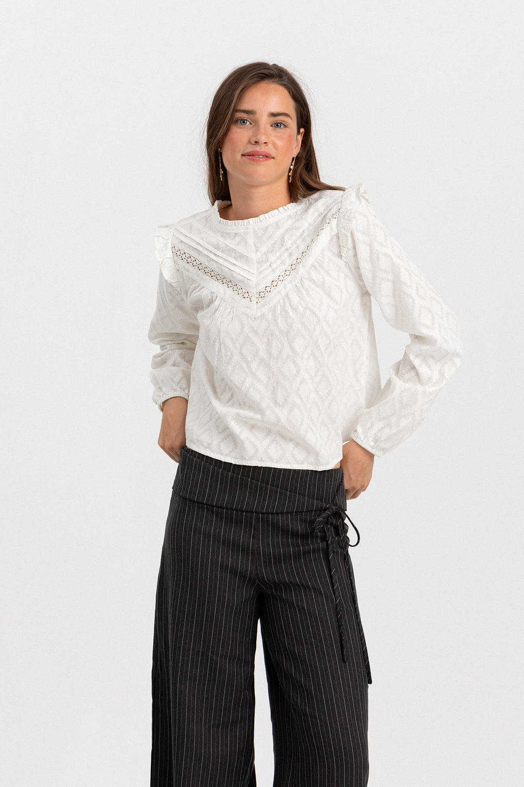 PANTALON DETALLE CINTURA RAYAS