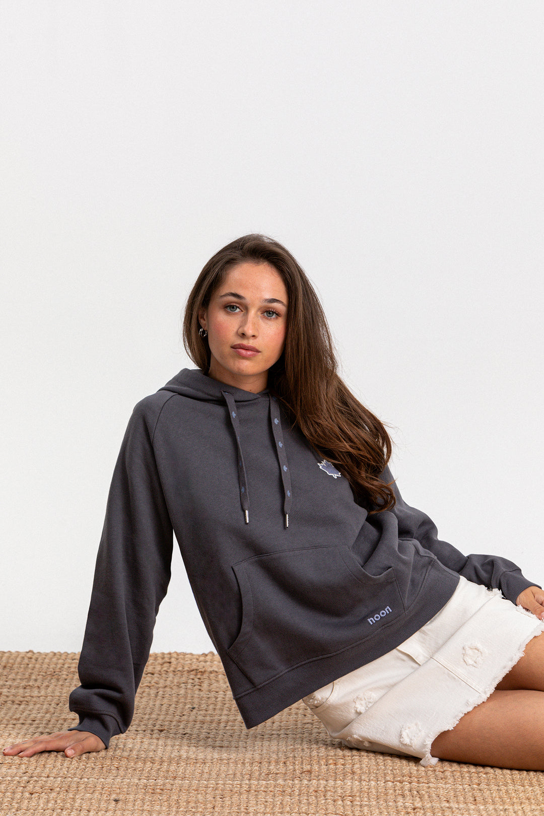 BASIC HOODIE