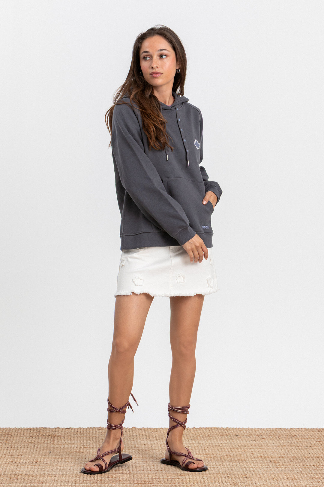 BASIC HOODIE