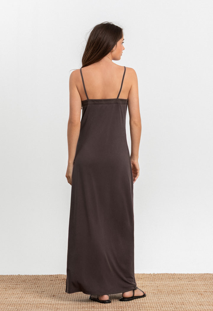 VESTIDO MODAL TACHAS ESCOTE