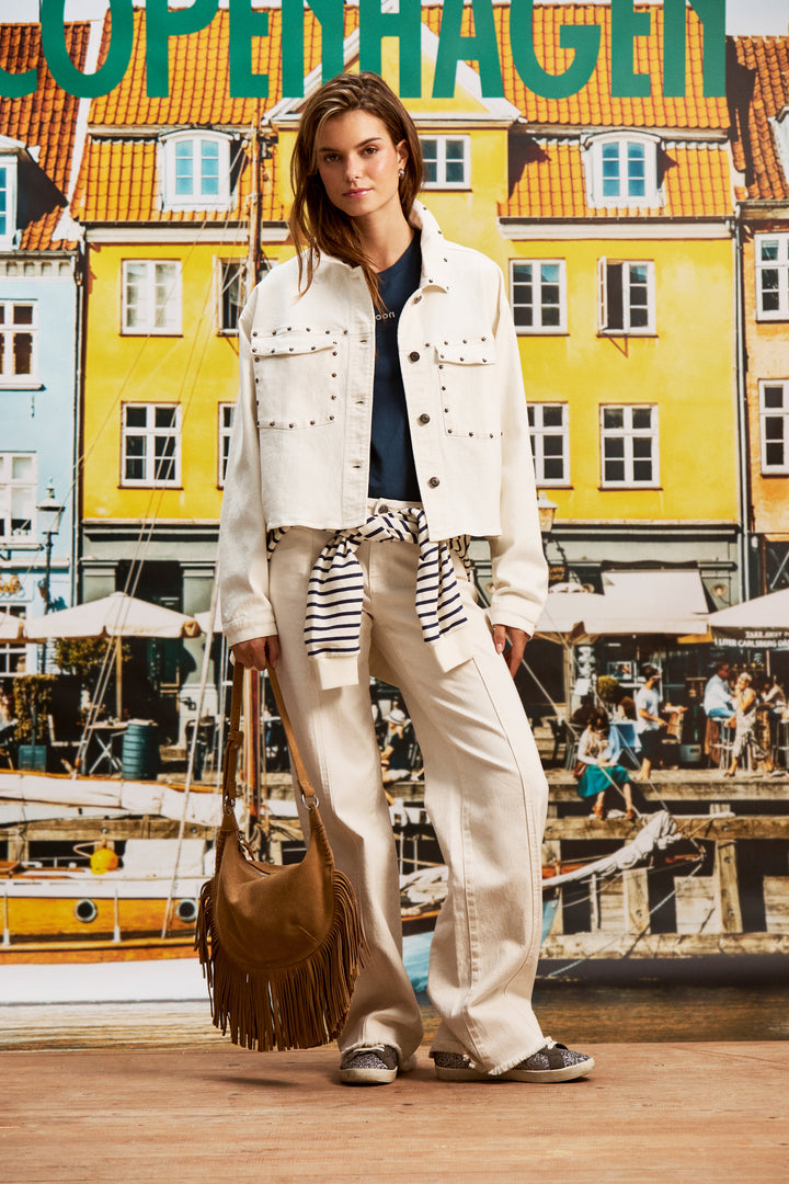 CALÇAS DE ganga COM BOLSO EM FORMATO DE ESTRELA EM CONTRASTE