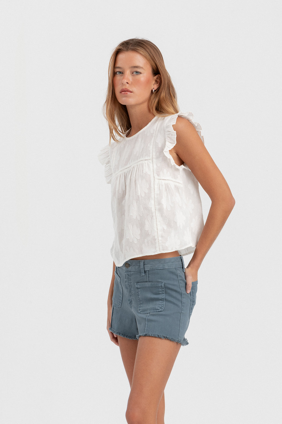 BLOUSE WITH FLORAL DETAIL