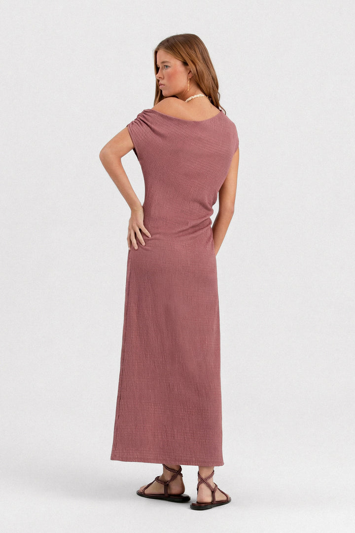 VESTIDO MIDI ASIMETRICO TEXTURA