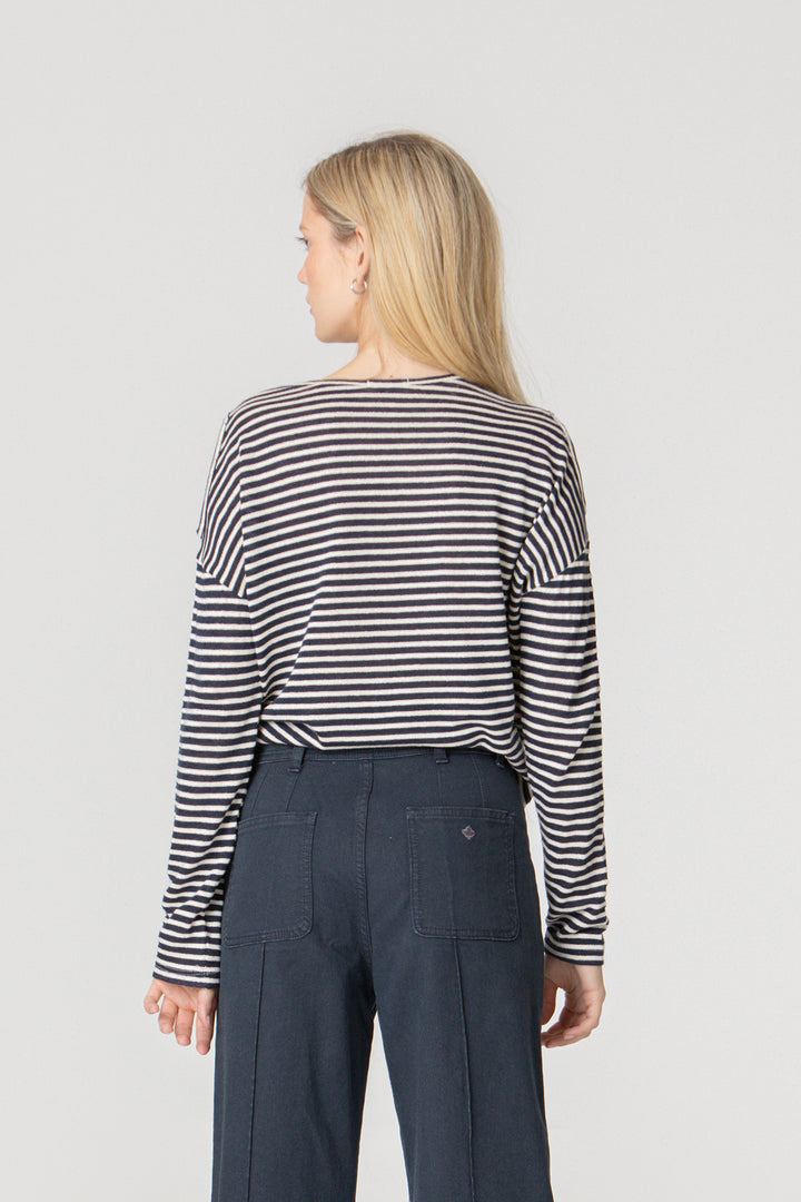 SHOULDER OPEN T-SHIRT