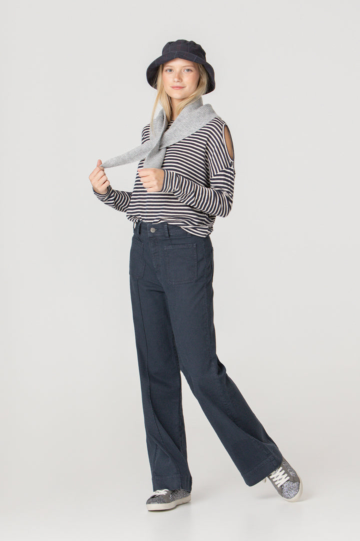 SHOULDER OPEN T-SHIRT