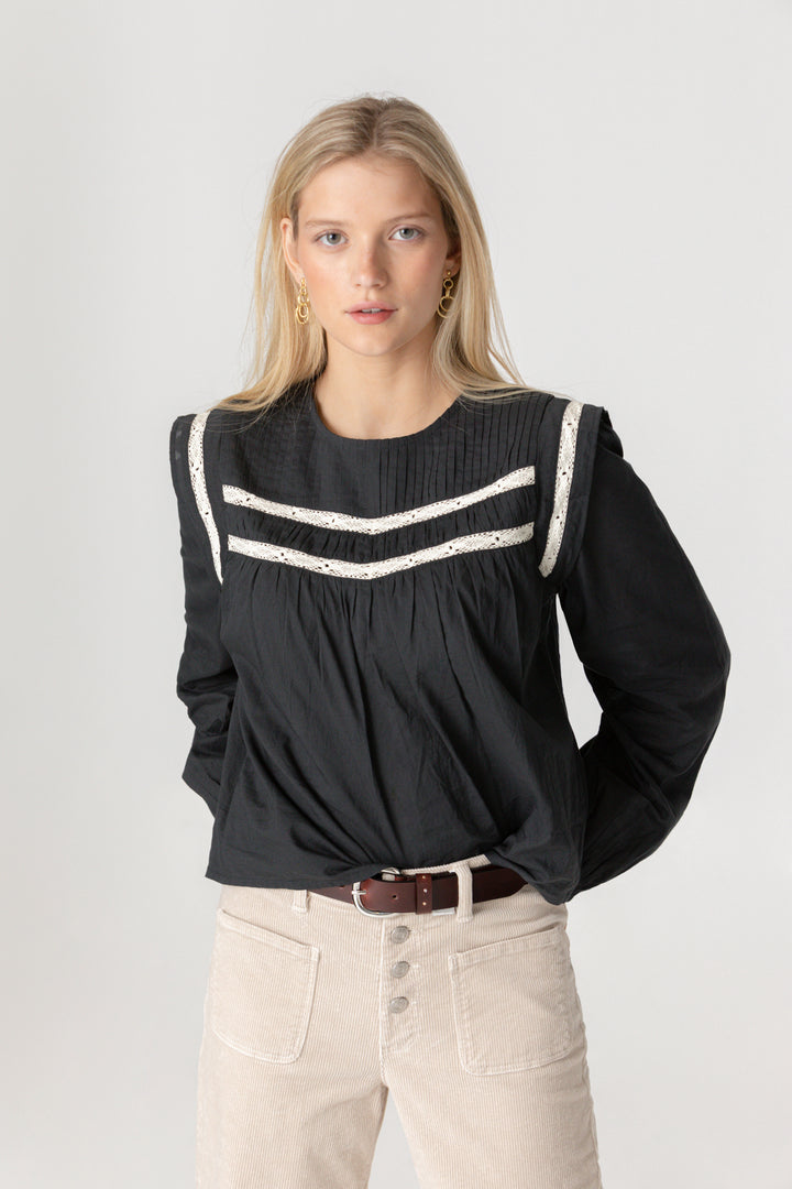 BLOUSE WITH CONTRAST DRAPELETS