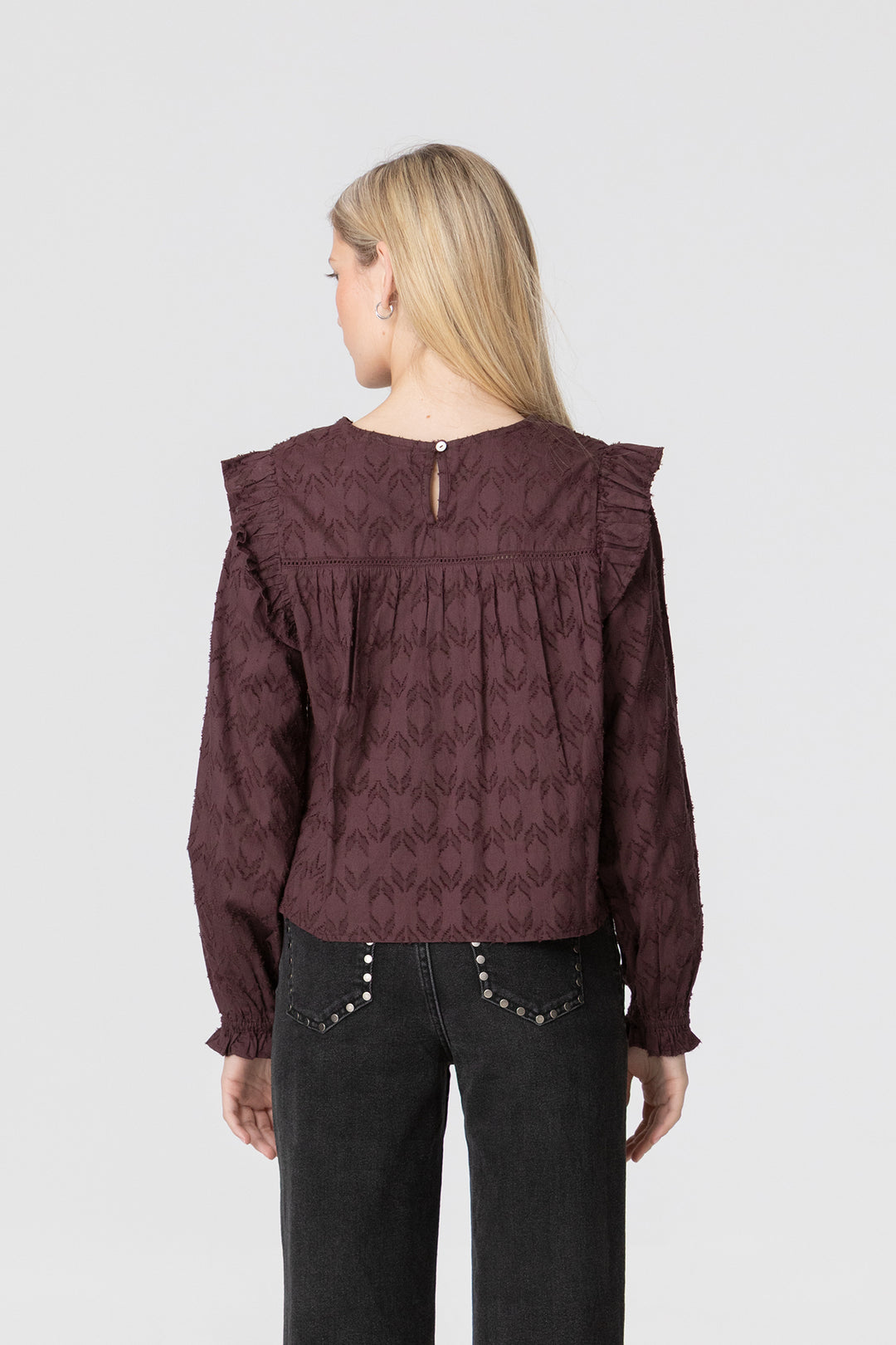 BLUSA TEXTURA VOLANTES