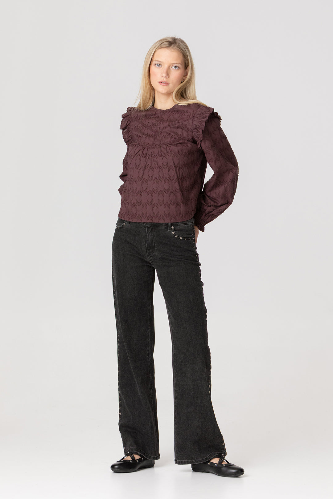 BLUSA TEXTURA VOLANTES