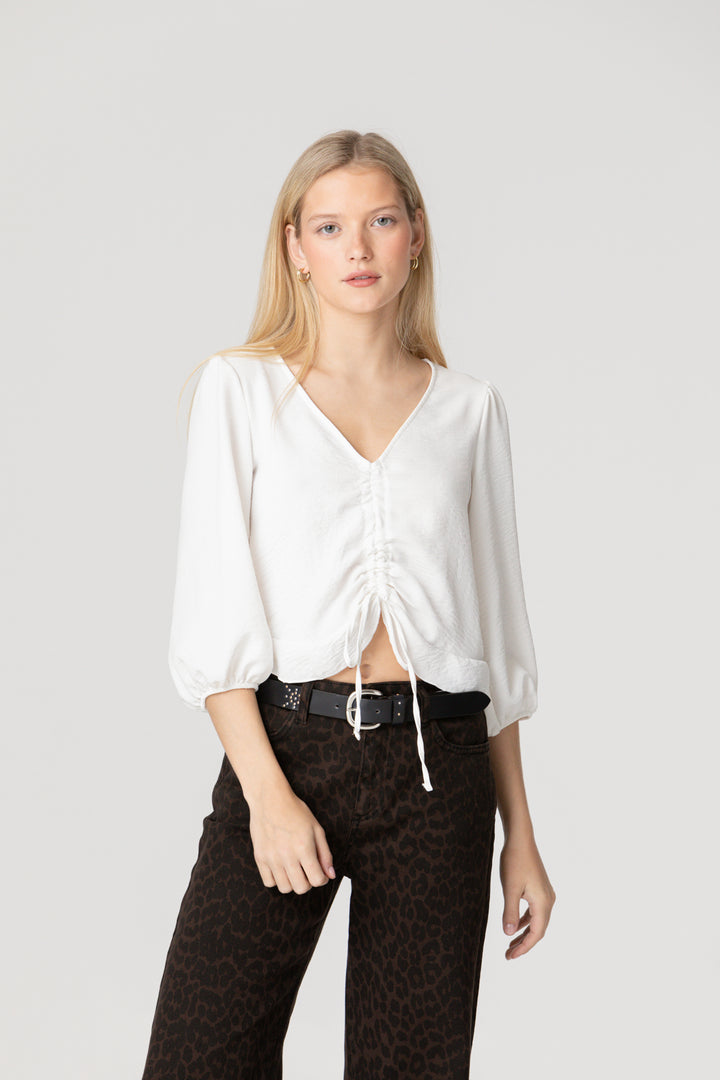 CAMISA ESCOTE PICO