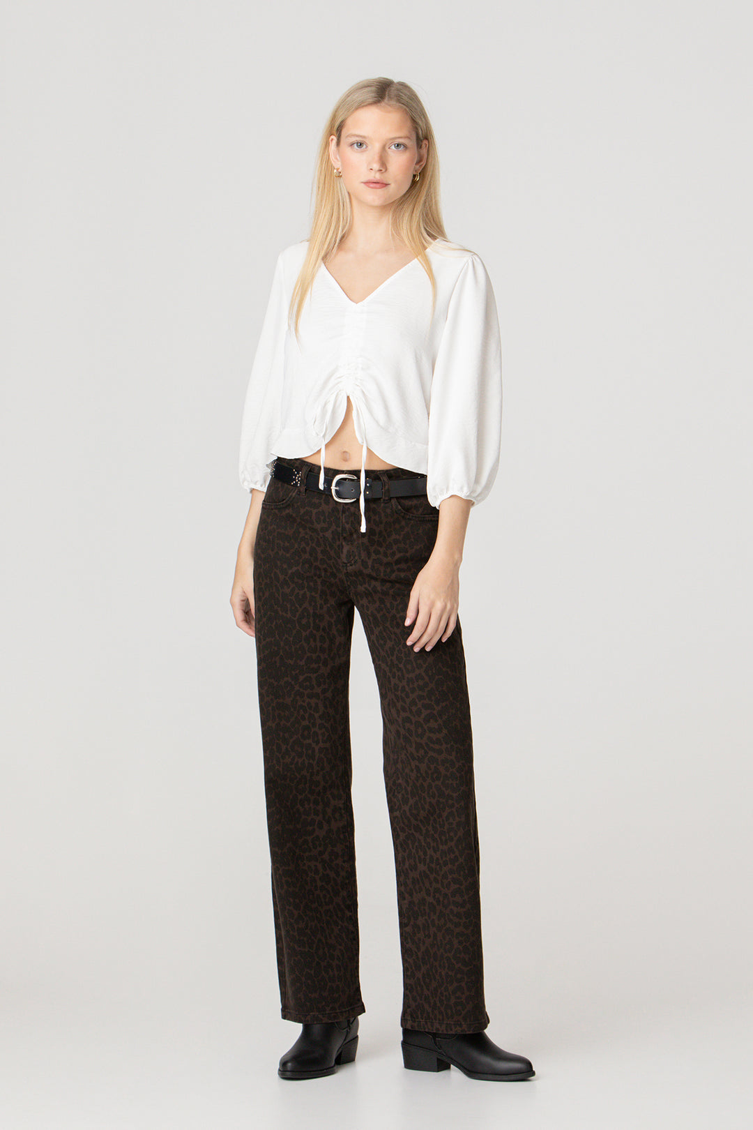 CAMISA ESCOTE PICO