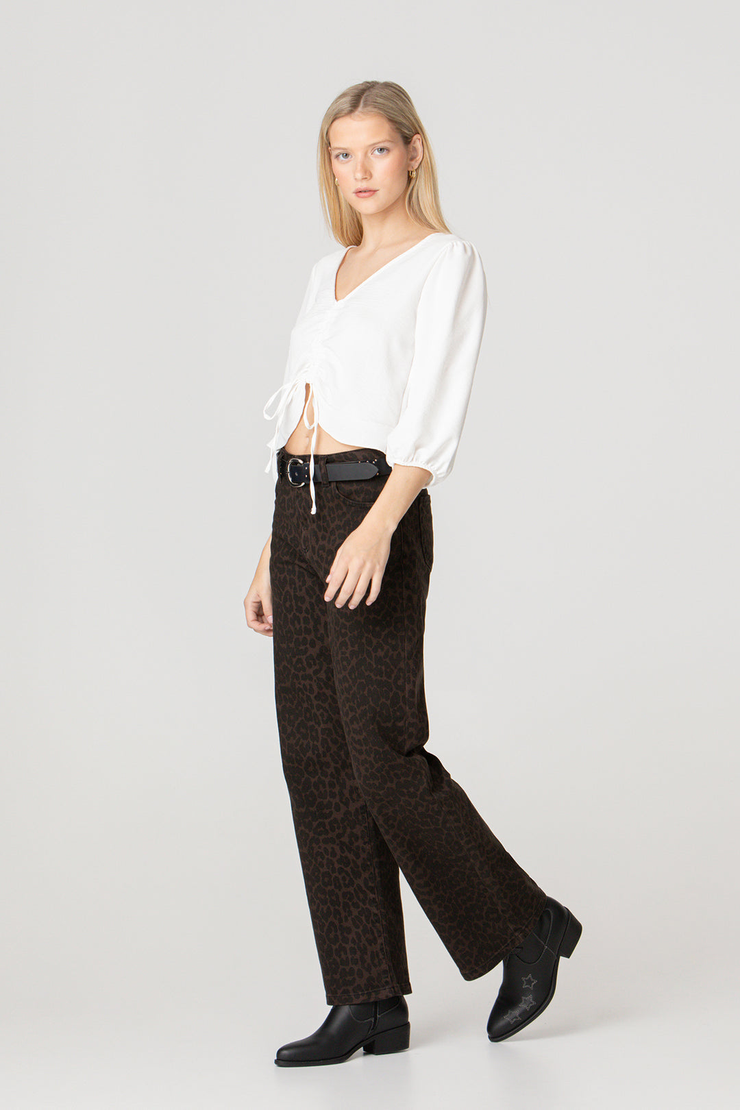CAMISA ESCOTE PICO