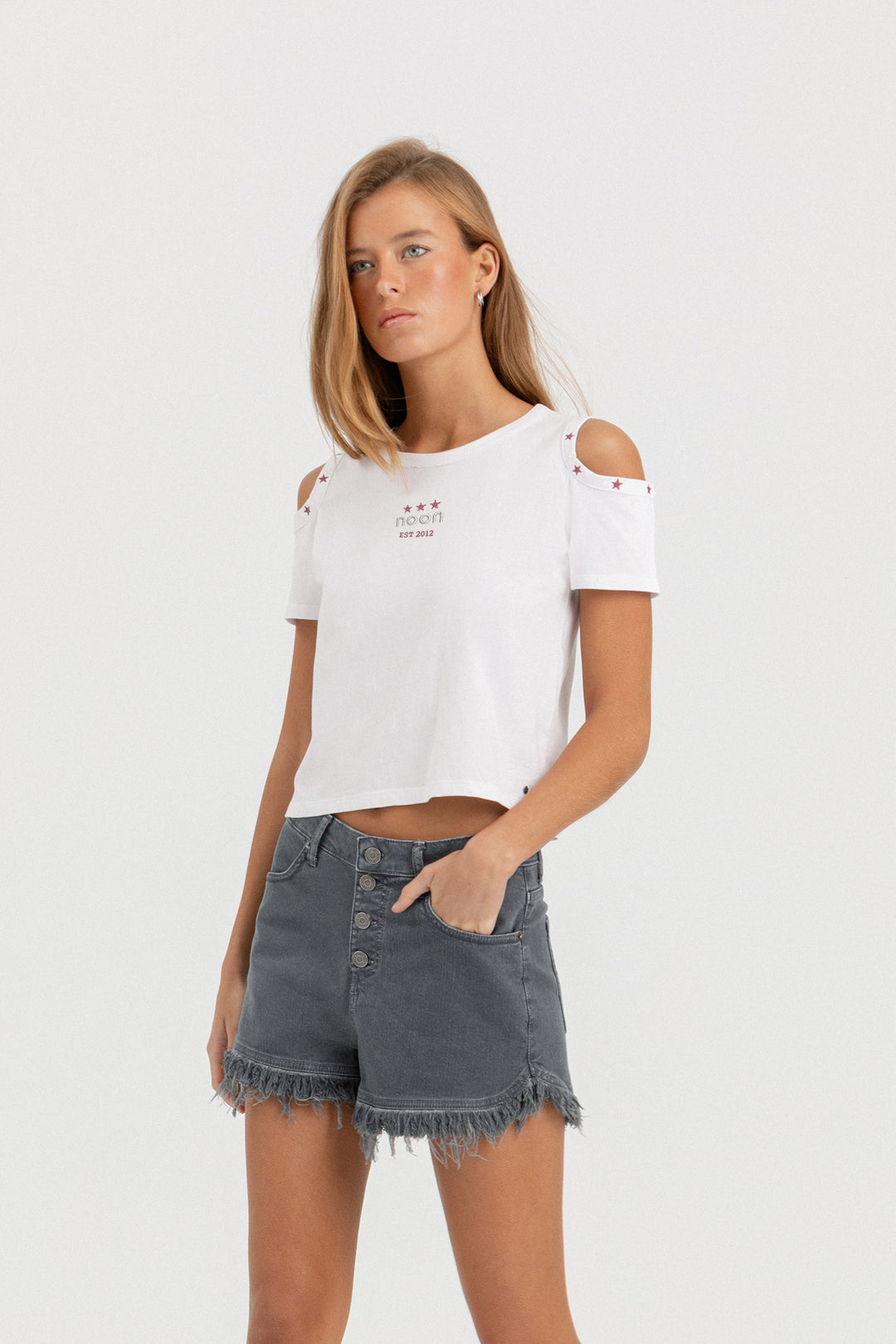 CAMISETA CUT OUT ESTRELLA