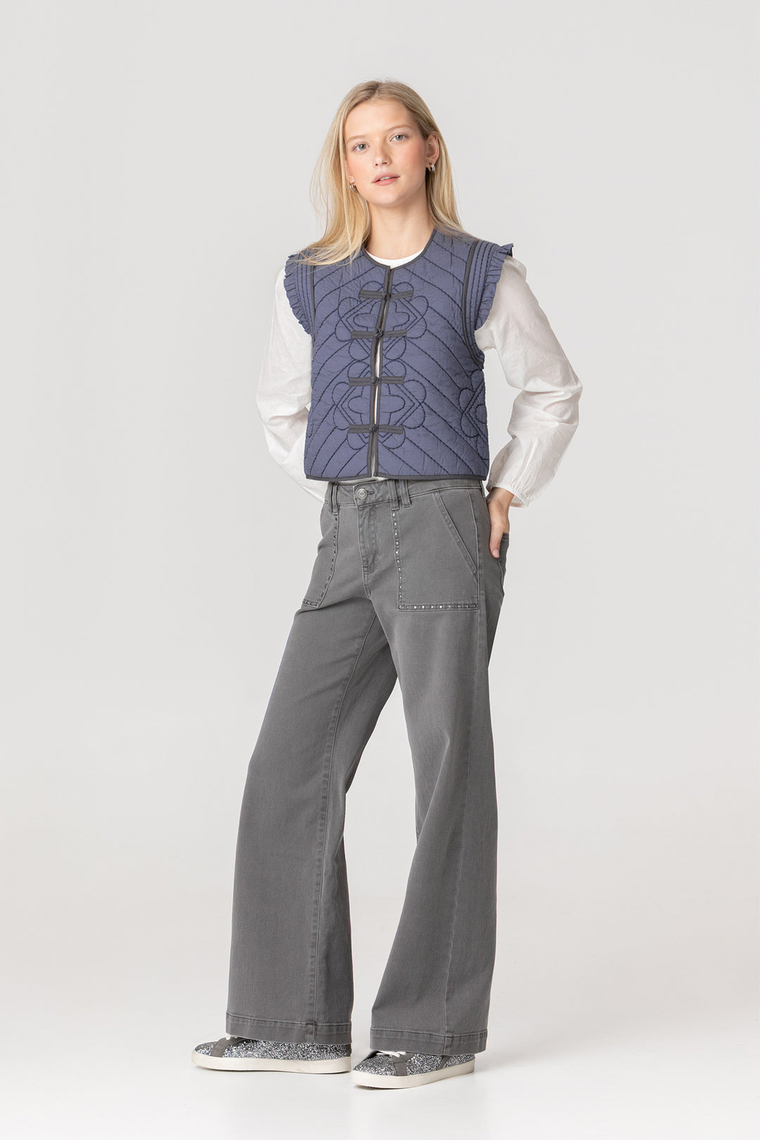 CHALECO ENGUATADO CIERRES DELANTERO