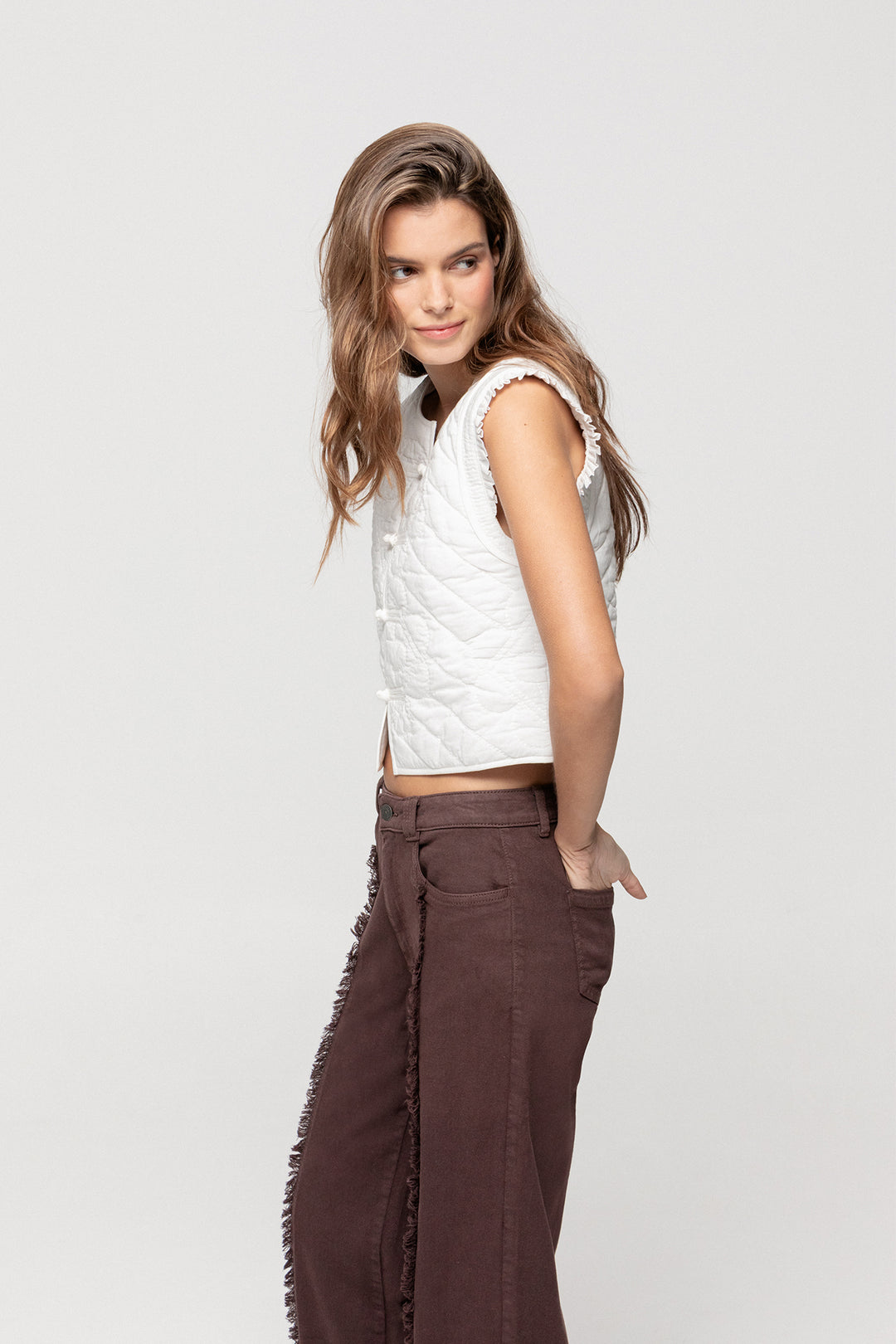 CHALECO ENGUATADO CIERRES DELANTERO