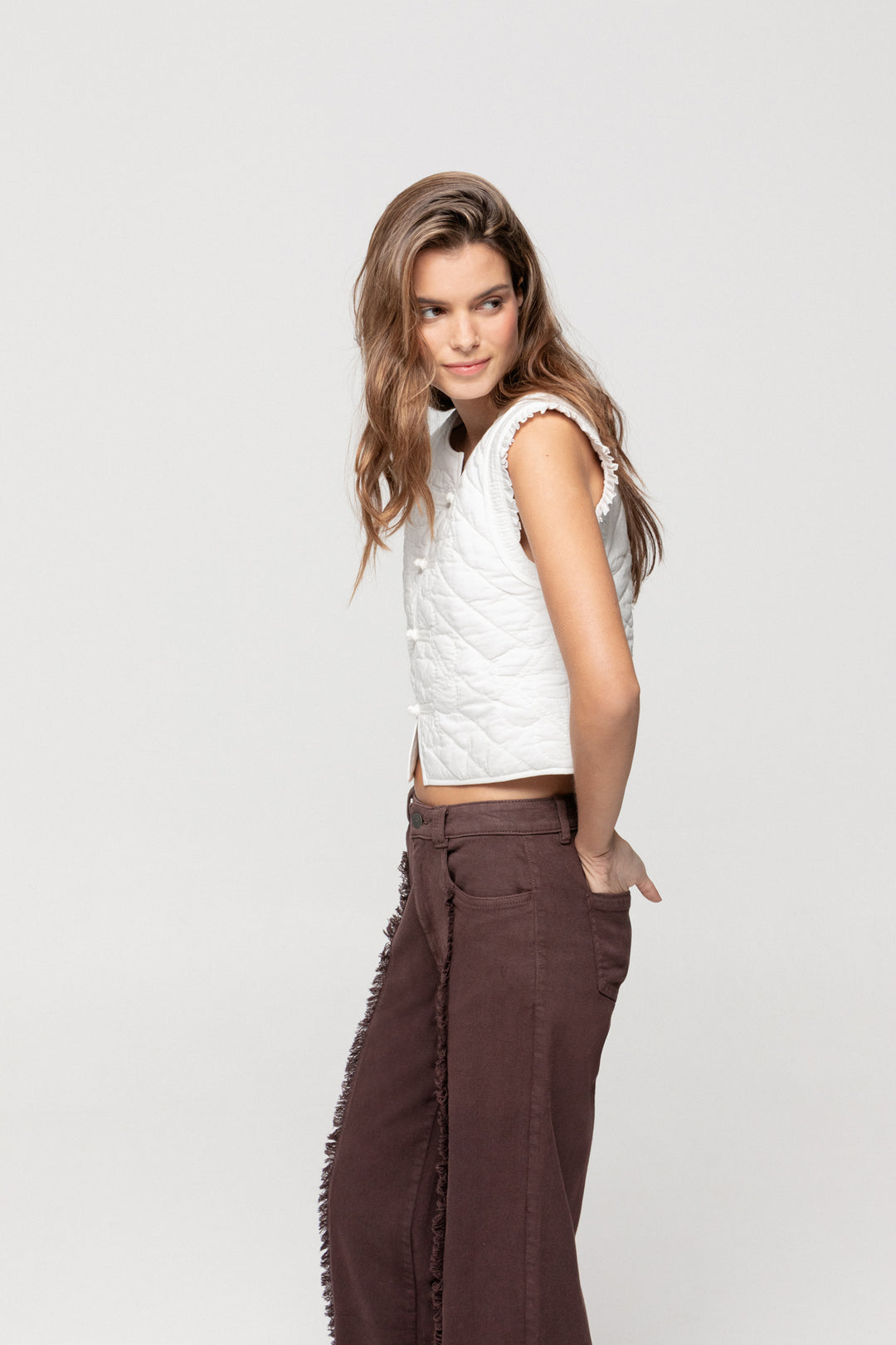 CHALECO ENGUATADO CIERRES DELANTERO