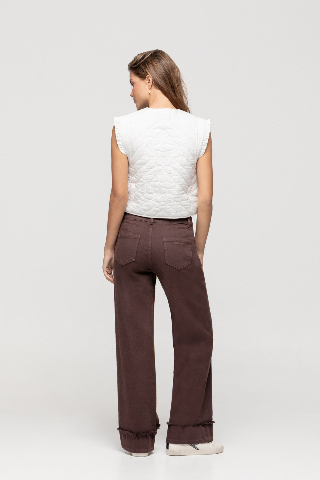 CHALECO ENGUATADO CIERRES DELANTERO