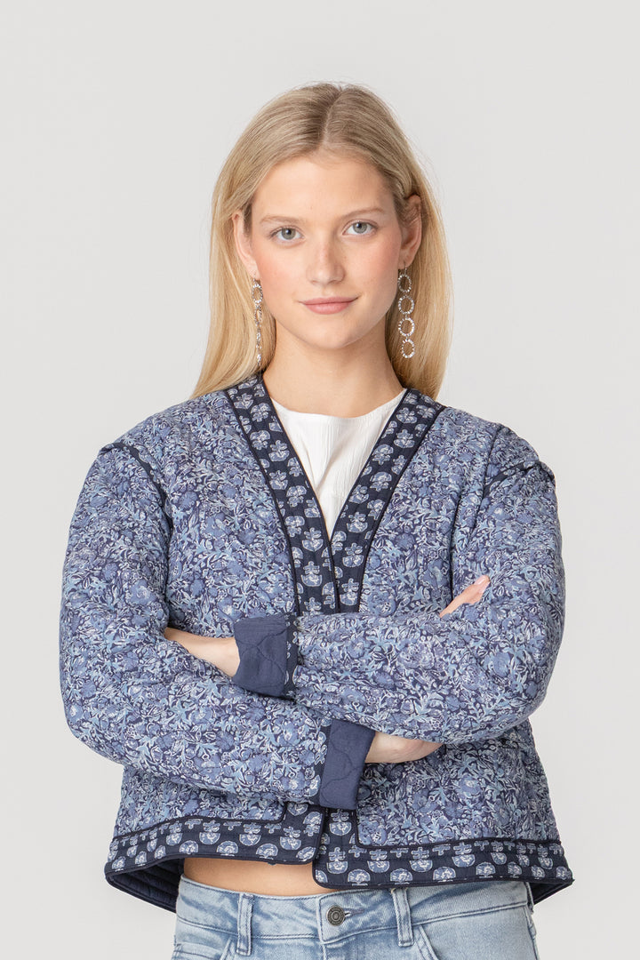 CHAQUETA ENGUATADA ESTAMPADO