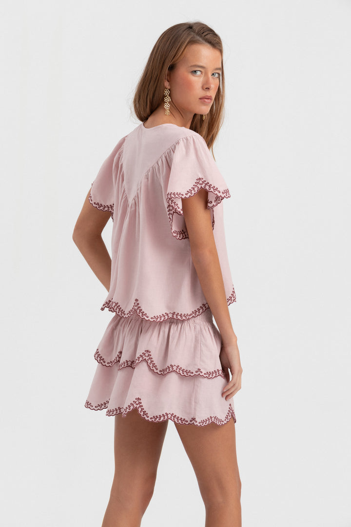 FALDA MINI BAJO BORDADO