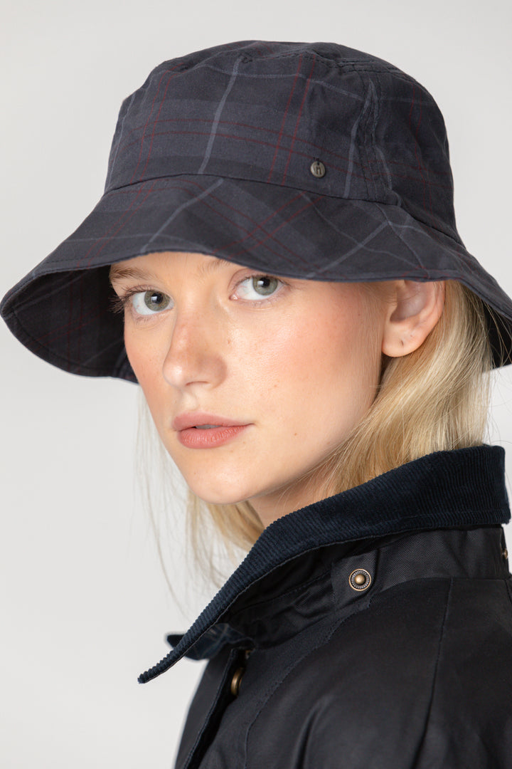 PLAID BUCKET HAT