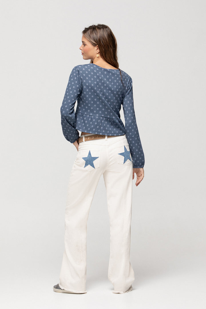 JEANS WITH CONTRAST STAR POCKET