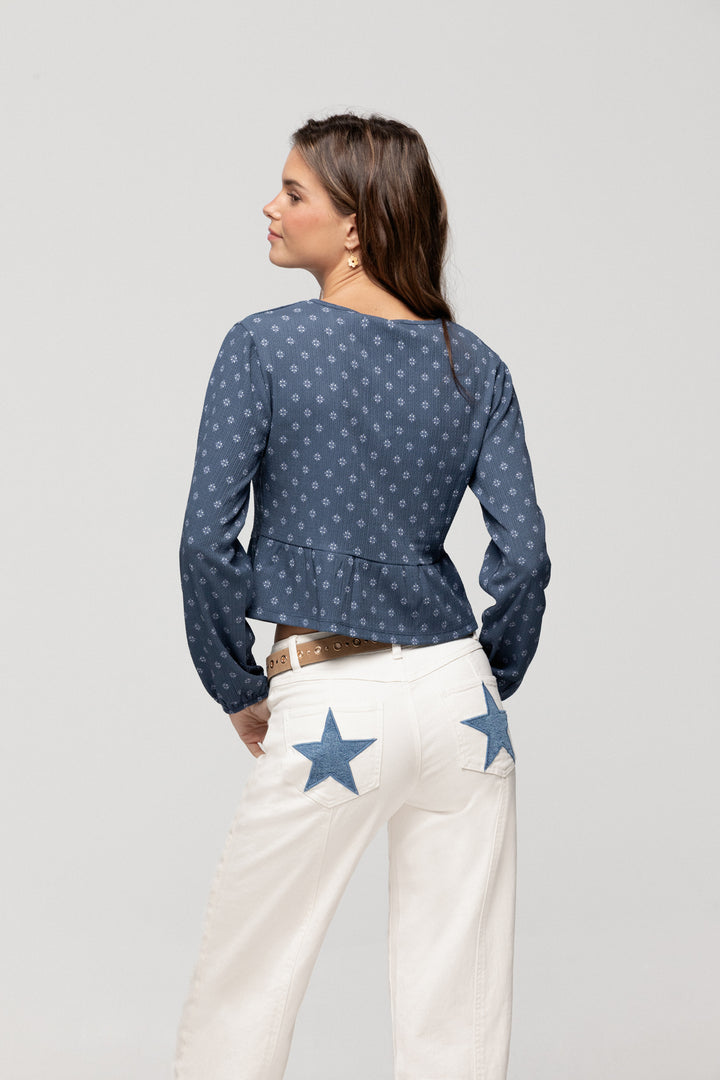 JEANS WITH CONTRAST STAR POCKET