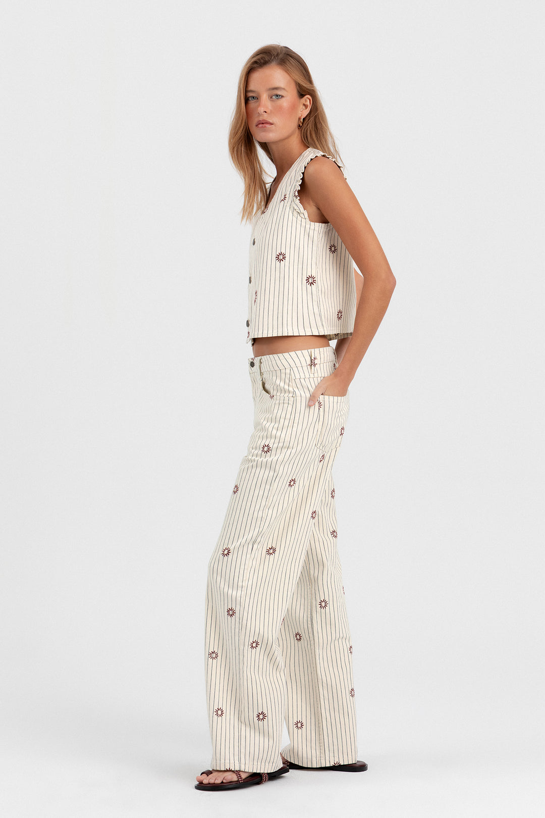 JEANS BORDADOS RAYAS