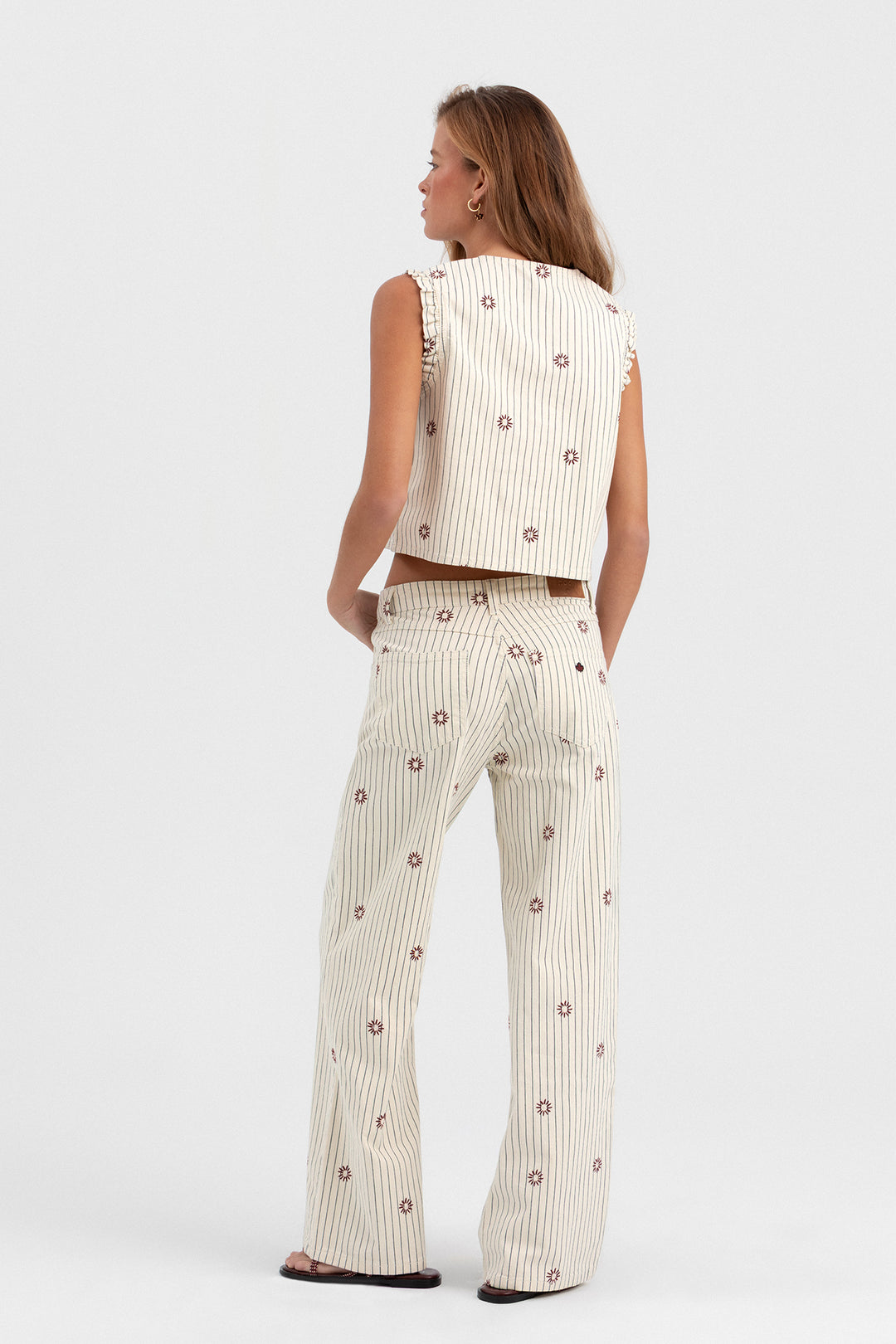 JEANS BORDADOS RAYAS