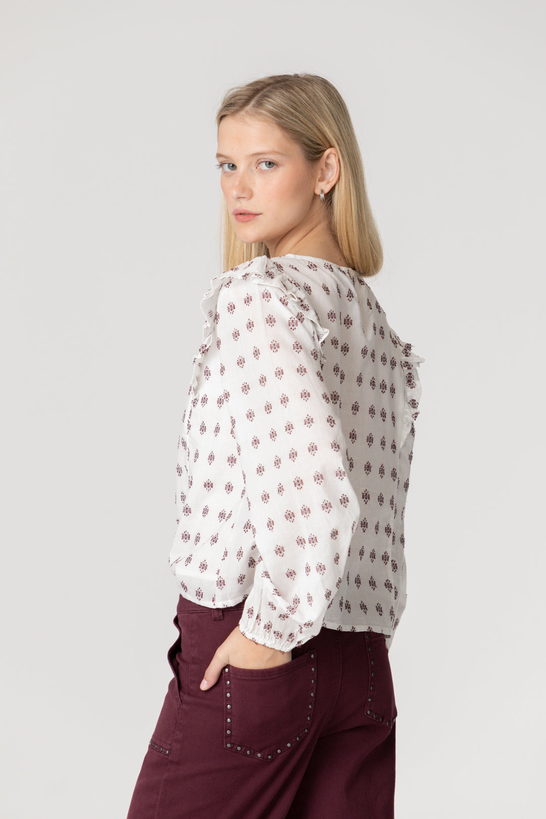 CULOTTE JEANS WITH POCKETS AND STUDS