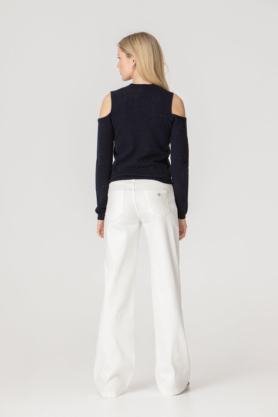 WAVE JEANS WITH STUDS