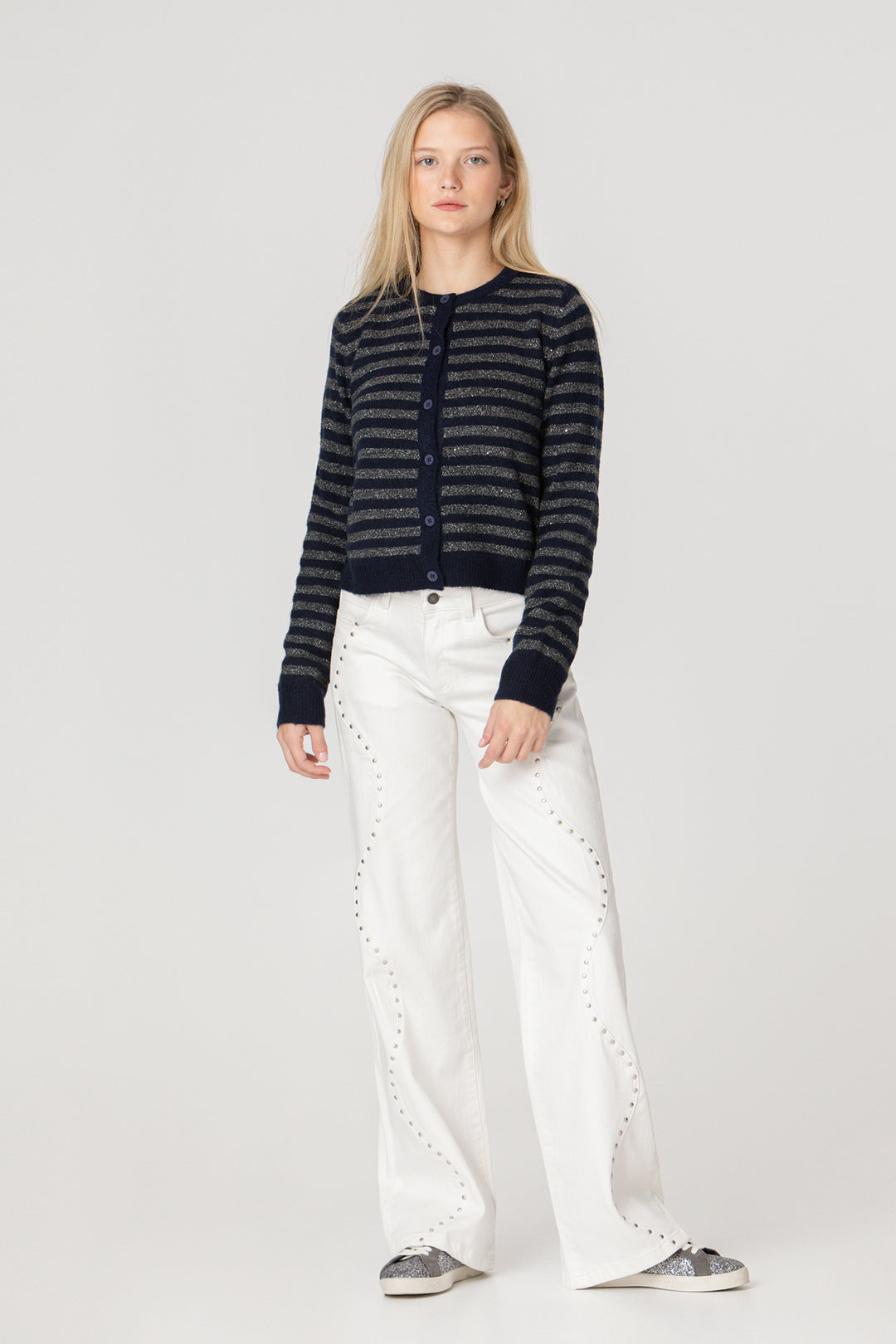 WAVE JEANS WITH STUDS