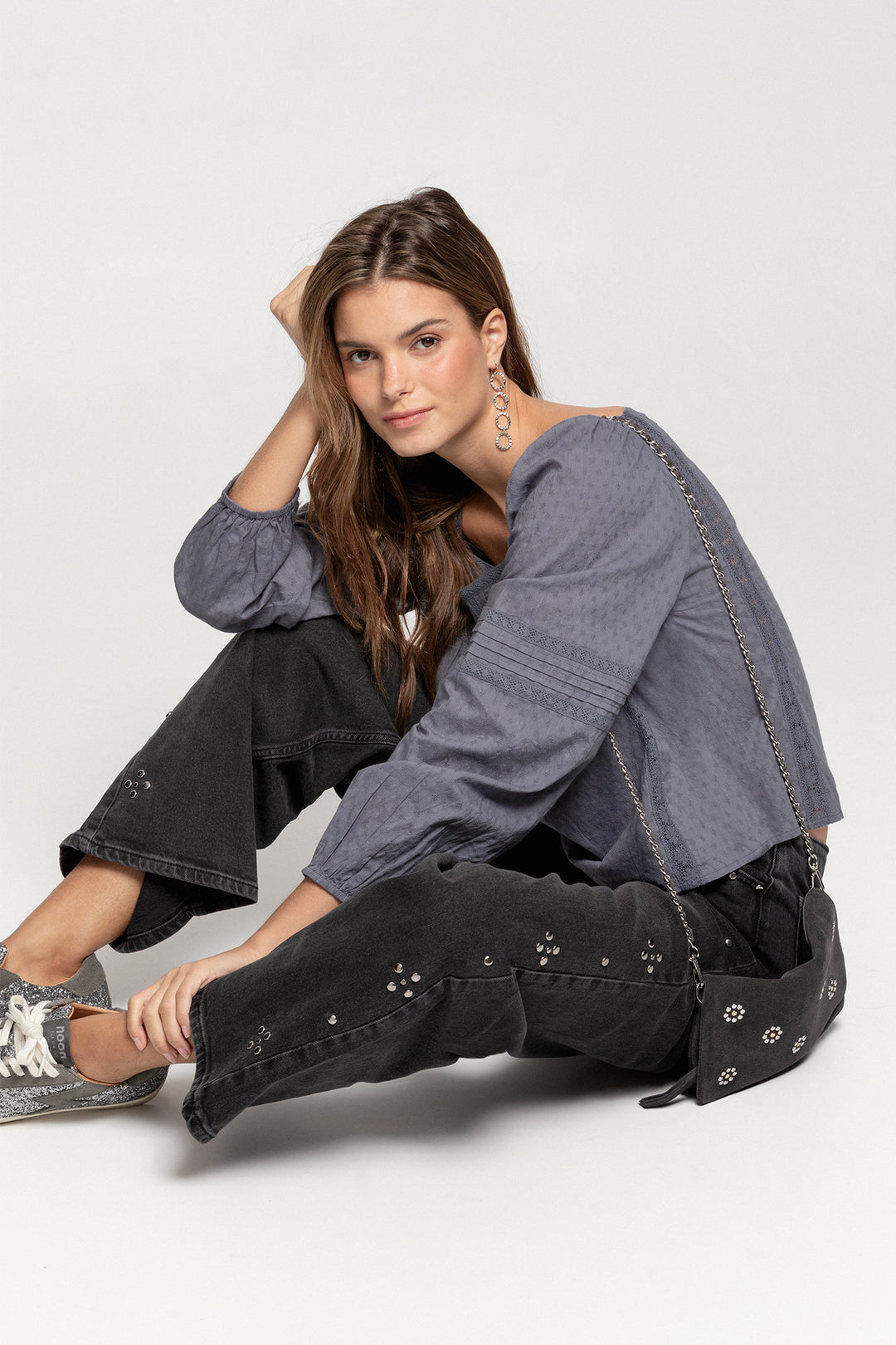 STUDDED JEANS WITHOUT WAISTBAND