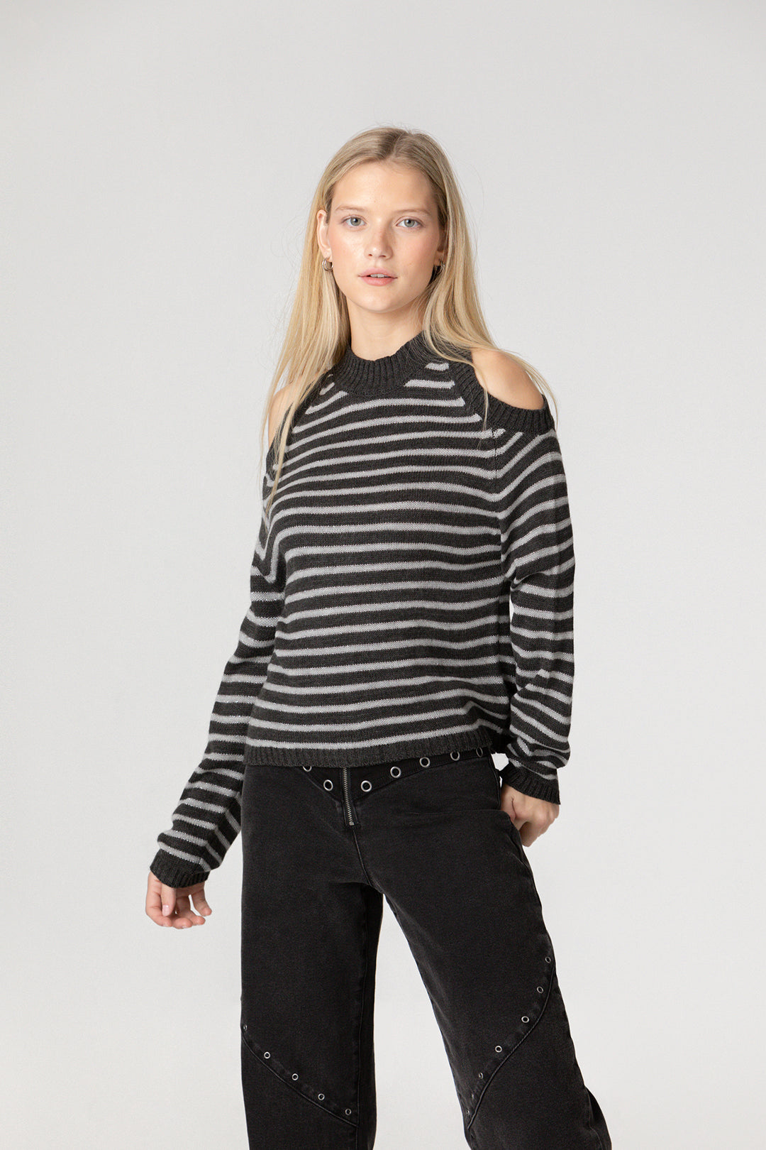 CAMISA LISTRADA COM ABERTURAS