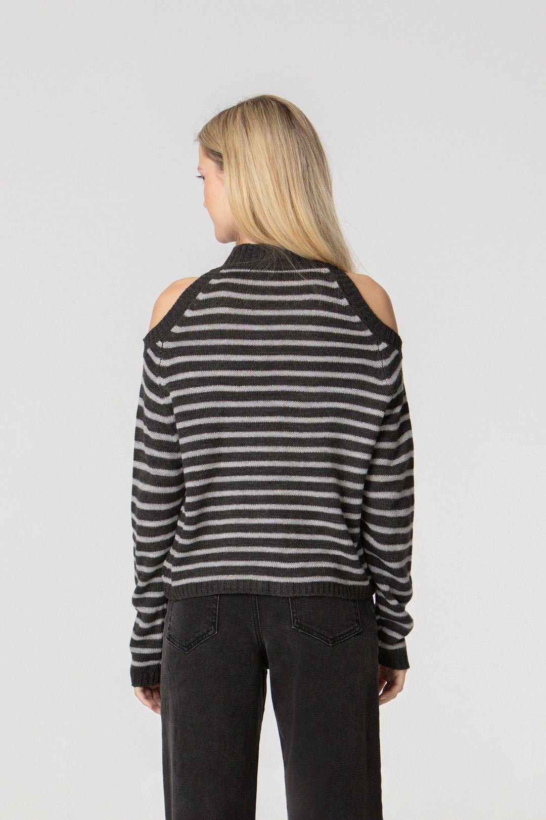 CAMISA LISTRADA COM ABERTURAS