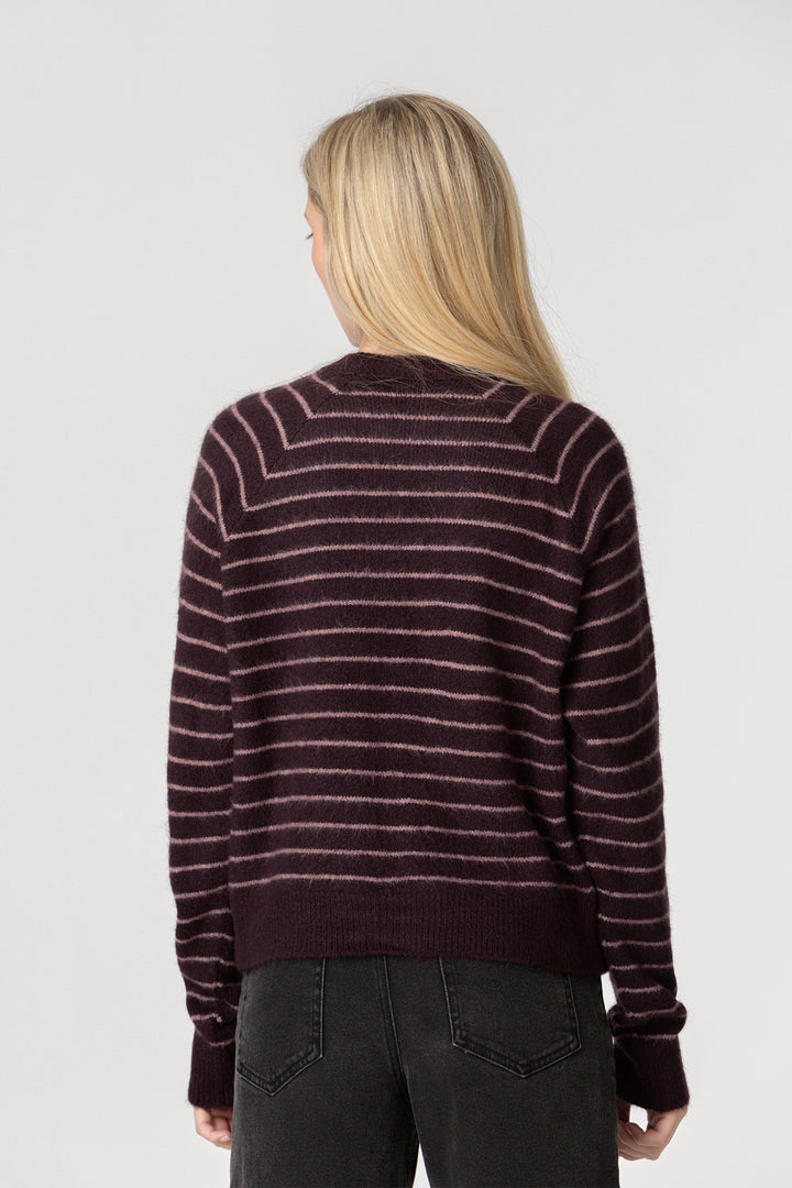 CAMISA DE GOLA QUADRADA LISTRADA