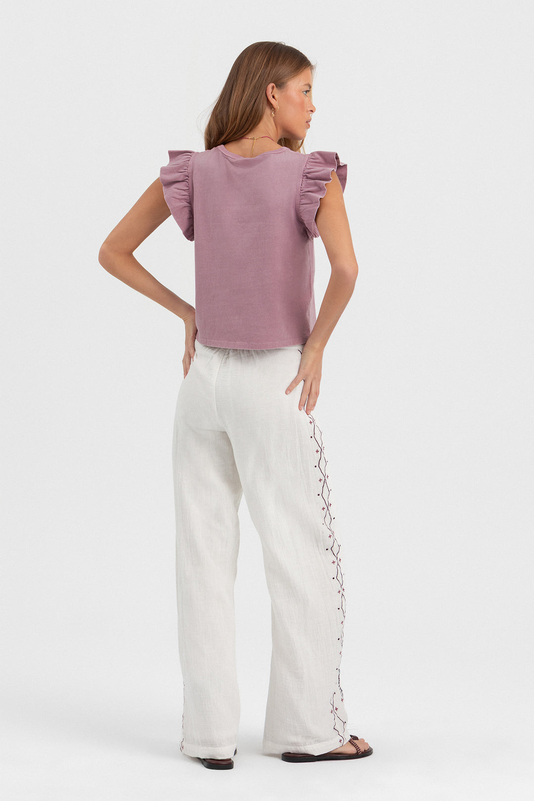 PANTALON FLORES BORDADAS