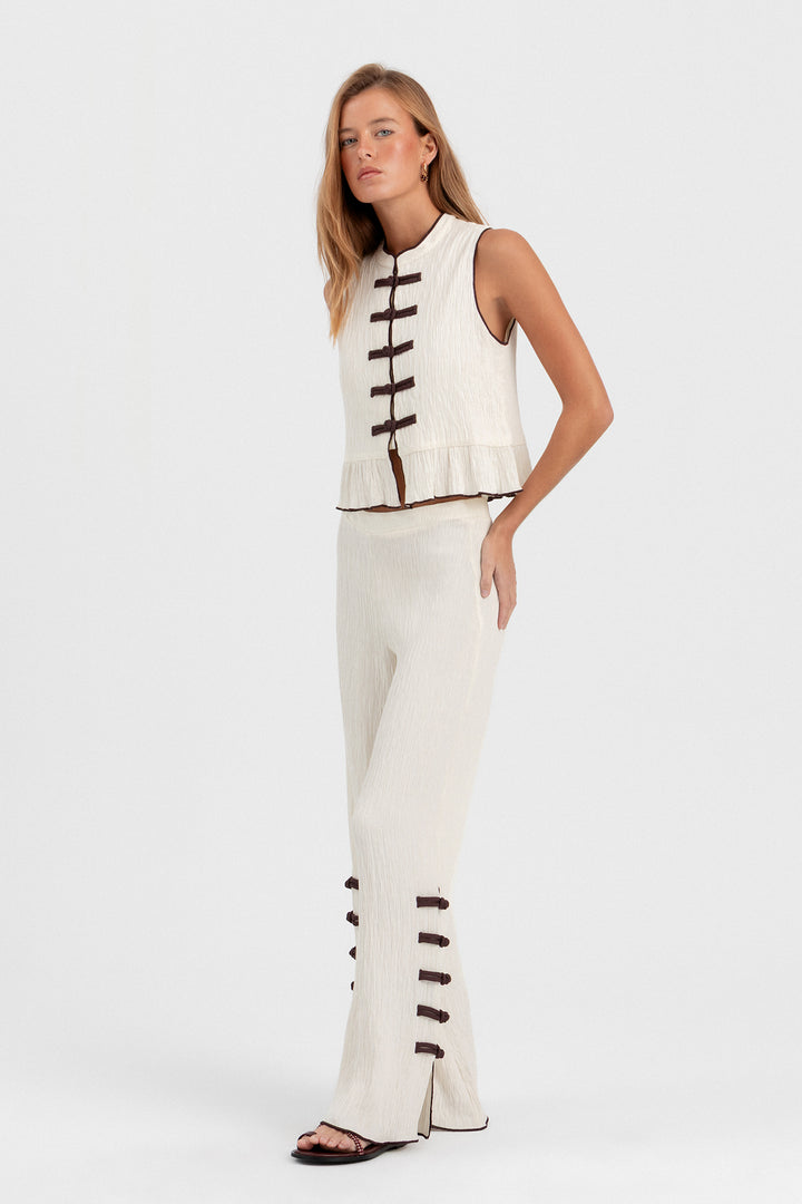 PANTALON NUDOS ABERTURAS