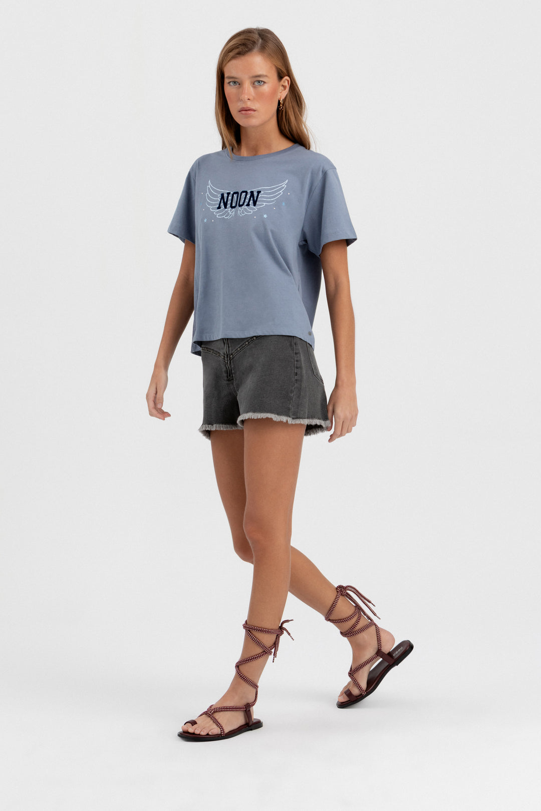 SHORTS TACHAS CANESU