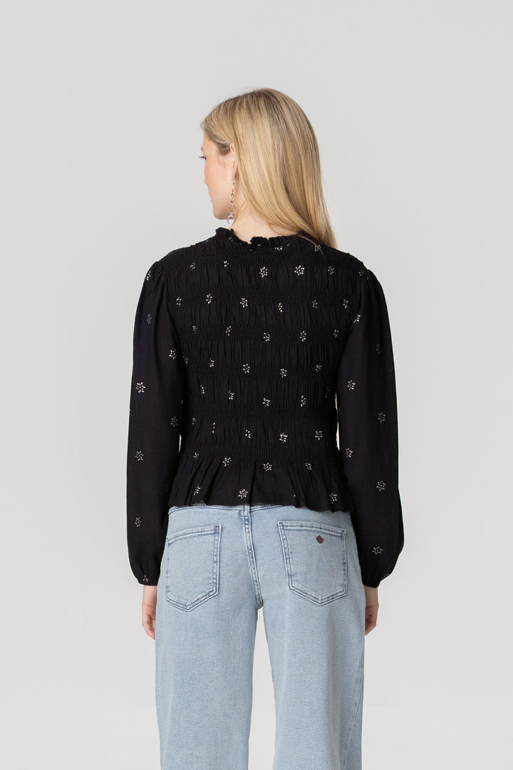 TOP AJUSTADO FRUNCES