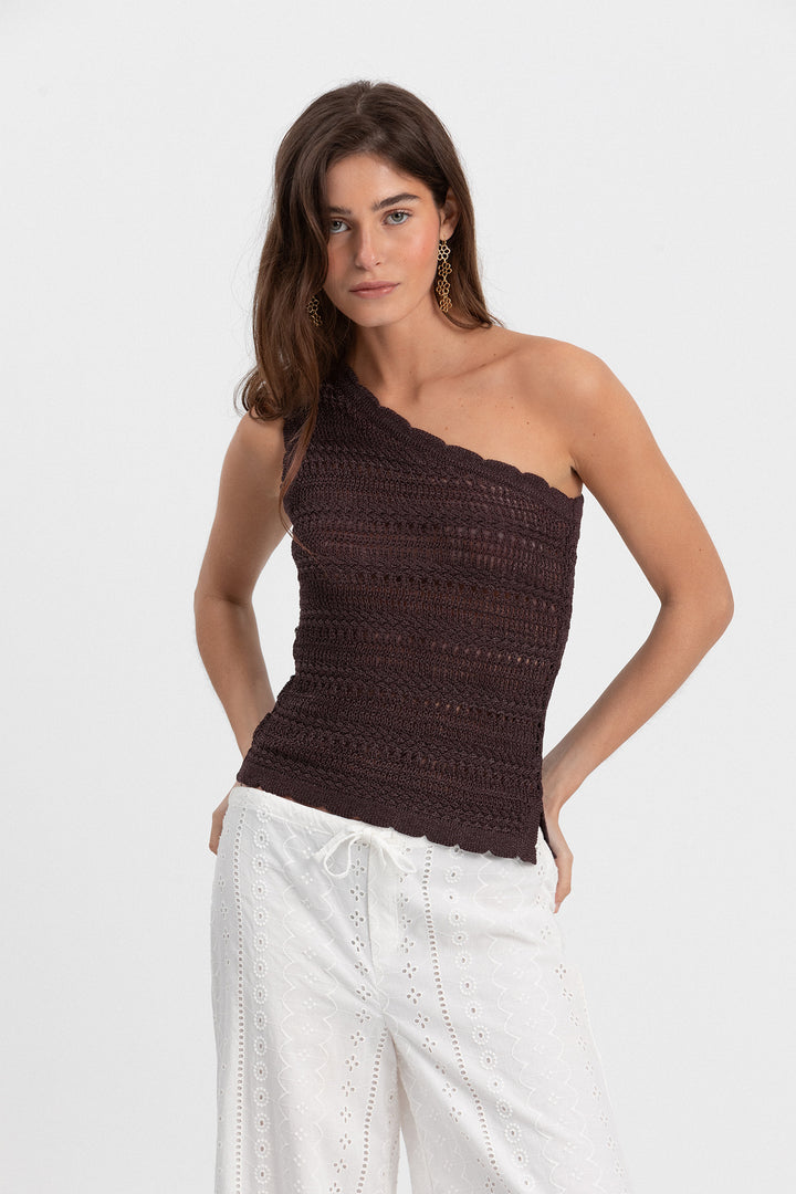 ASYMMETRICAL OPENWORK TOP