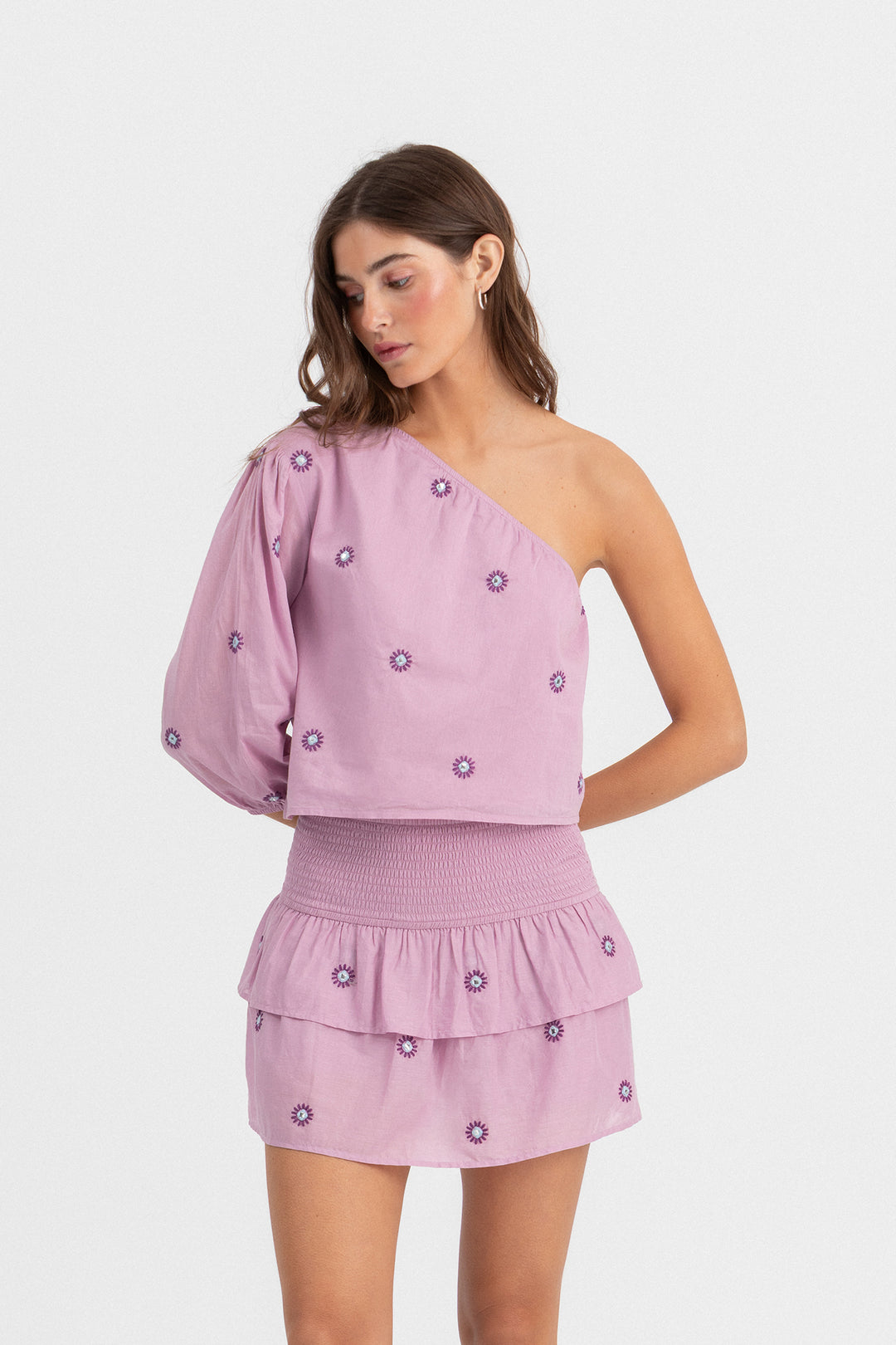 TOP ASSIMÉTRICO PORMENOR