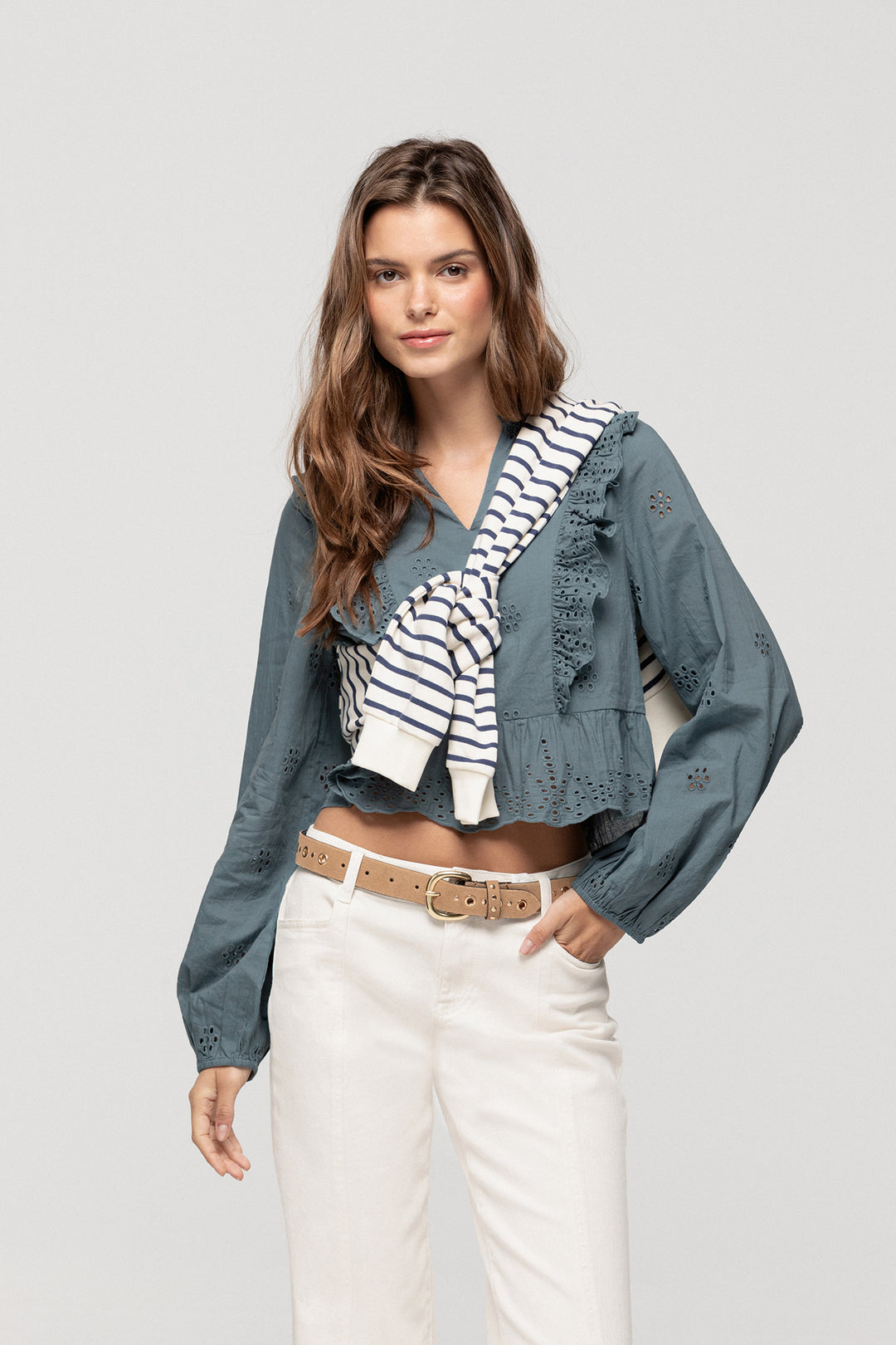 TOP OPENWORK RUFFLES