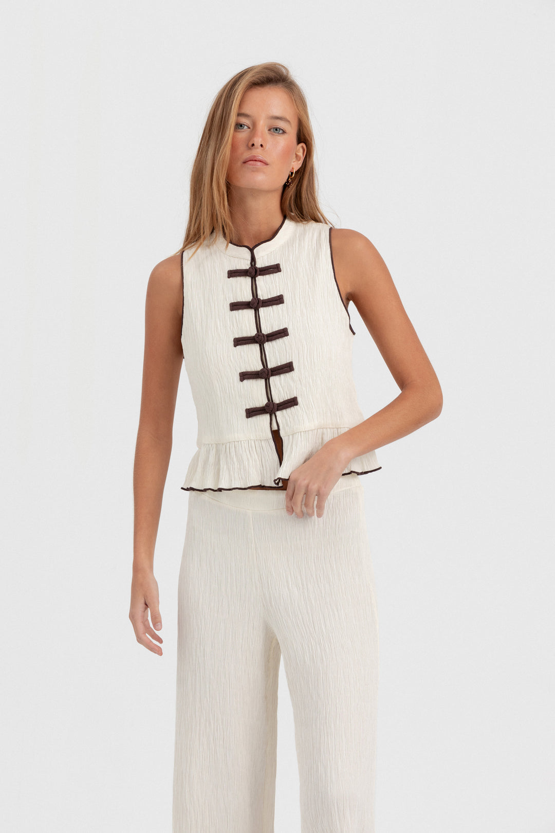 TOP CIERRES NUDO VOLANTE